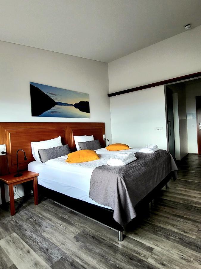 Hotel Flokalundur Brjanslaekur Ngoại thất bức ảnh
